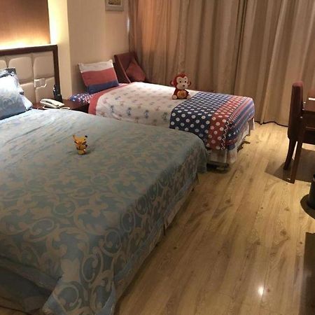 Linyi Blue Horizon Intenational Hotel Exterior foto