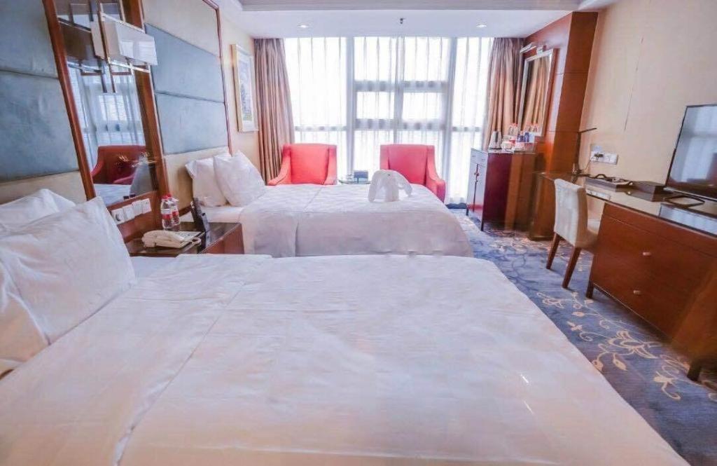 Linyi Blue Horizon Intenational Hotel Exterior foto
